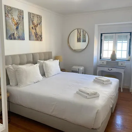 Apartamento Nas Olaias A 5 Minutos Da Faculdade Isel E Ist-3
